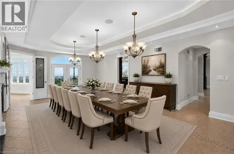 803 Ridge Road Hamilton ON L8J 2Y3