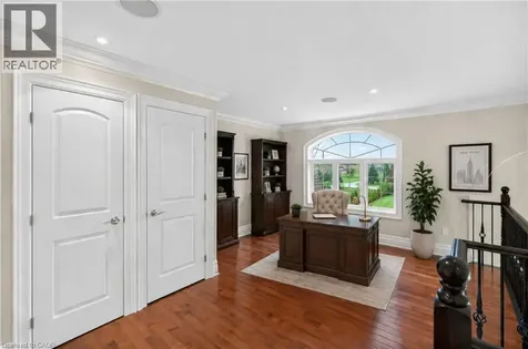 803 Ridge Road Hamilton ON L8J 2Y3