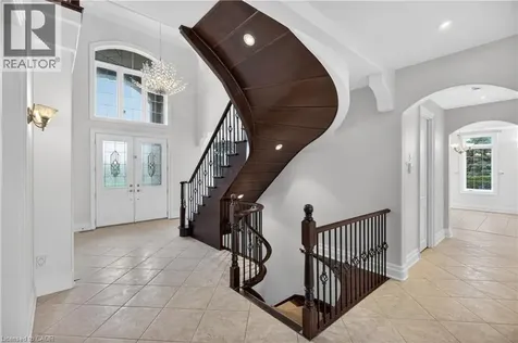 803 Ridge Road Hamilton ON L8J 2Y3
