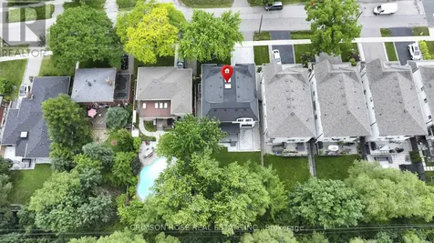 61 Mulgrove Drive Toronto (etobicoke West Mall) ON M9C 2R4