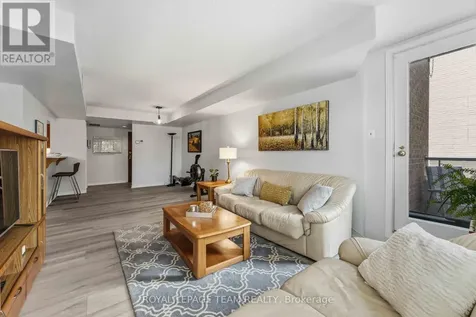 7 Kippewa Drive Ottawa ON K1S 3G3