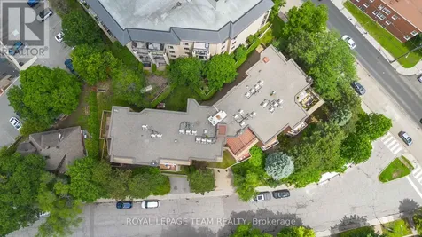 7 Kippewa Drive Ottawa ON K1S 3G3
