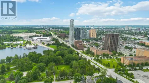 7 Kippewa Drive Ottawa ON K1S 3G3