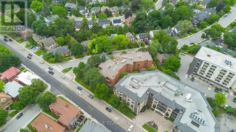 7 Kippewa Drive Ottawa ON K1S 3G3