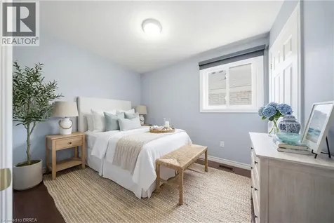 114 Donegal Drive Brantford ON N3T 6N4