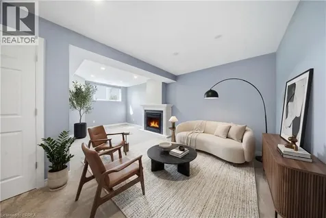 114 Donegal Drive Brantford ON N3T 6N4