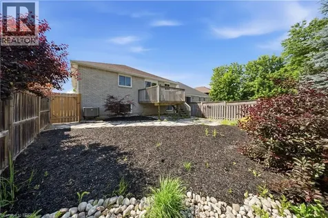 114 Donegal Drive Brantford ON N3T 6N4