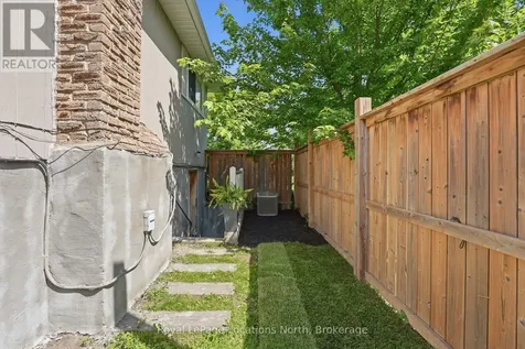 32 Courtice Crescent Collingwood ON L9Y 4G1