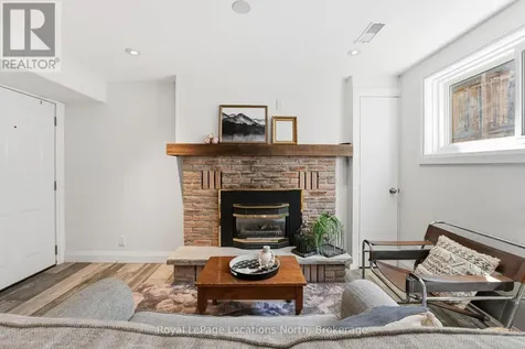 32 Courtice Crescent Collingwood ON L9Y 4G1