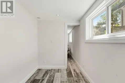 32 Courtice Crescent Collingwood ON L9Y 4G1