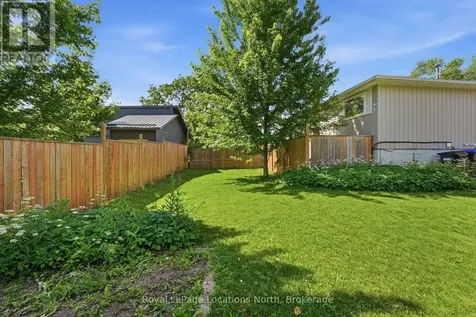 32 Courtice Crescent Collingwood ON L9Y 4G1