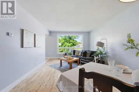 32 Courtice Crescent Collingwood ON L9Y 4G1