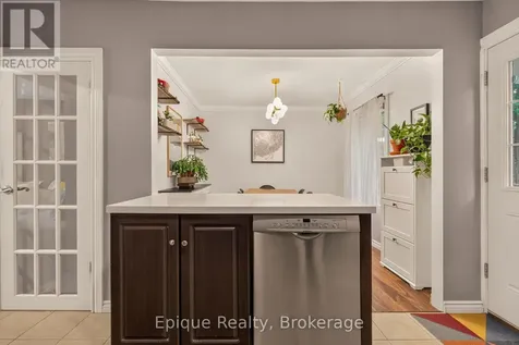 93 Graham Avenue South Hamilton (delta) ON L8K 2M2