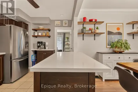 93 Graham Avenue South Hamilton (delta) ON L8K 2M2