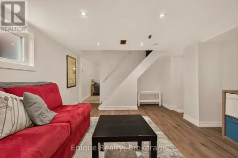 93 Graham Avenue South Hamilton (delta) ON L8K 2M2