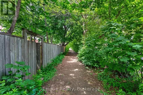 93 Graham Avenue South Hamilton (delta) ON L8K 2M2