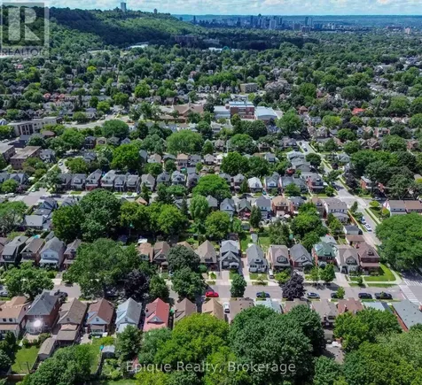 93 Graham Avenue South Hamilton (delta) ON L8K 2M2
