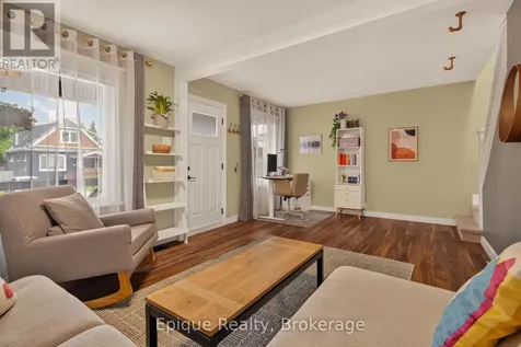 93 Graham Avenue South Hamilton (delta) ON L8K 2M2