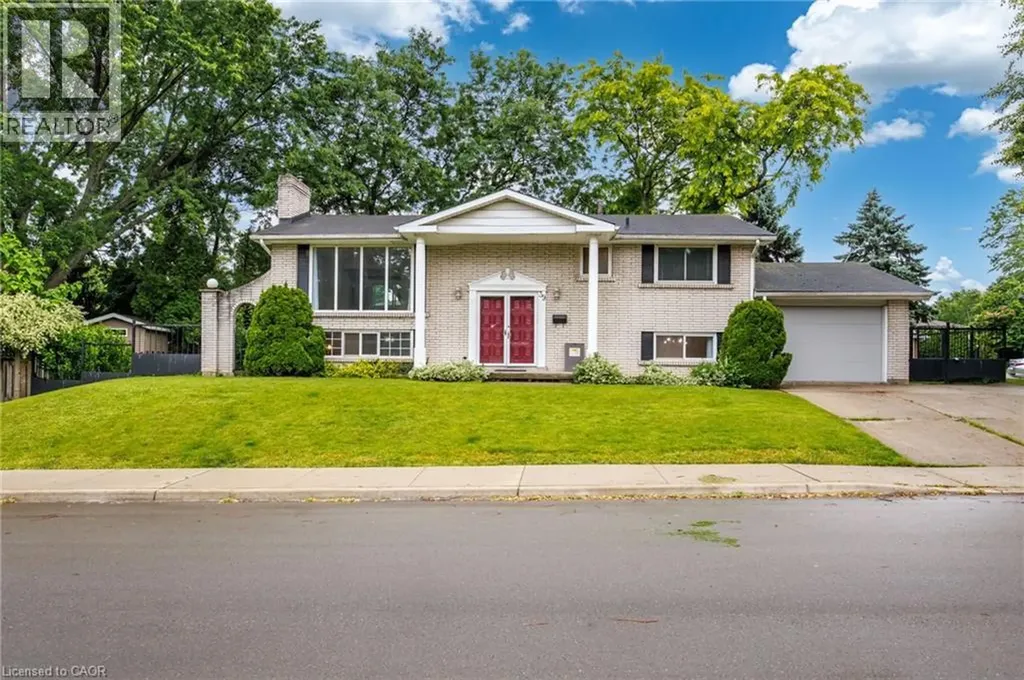 39 San Francisco Avenue Hamilton ON L9C 5N8