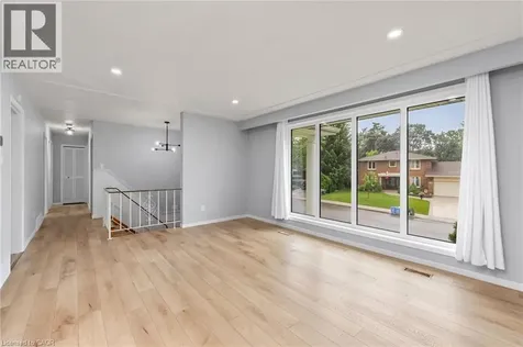 39 San Francisco Avenue Hamilton ON L9C 5N8