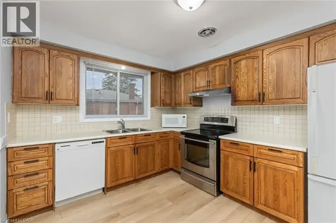 39 San Francisco Avenue Hamilton ON L9C 5N8