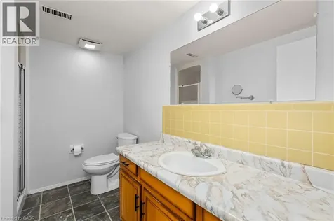 39 San Francisco Avenue Hamilton ON L9C 5N8