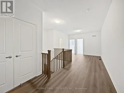 82 Gledhill Crescent Cambridge ON N1T 0G5
