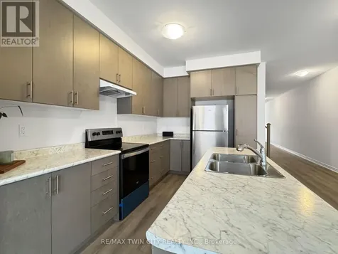 82 Gledhill Crescent Cambridge ON N1T 0G5