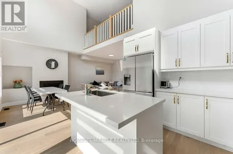 6 Rice Lane Orillia ON L3V 8M3