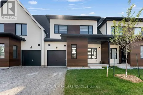 6 Rice Lane Orillia ON L3V 8M3