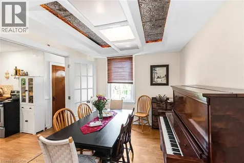 52 Cameron Avenue South Hamilton ON L8K 2W9