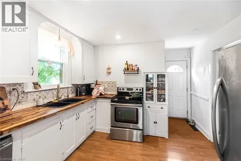 52 Cameron Avenue South Hamilton ON L8K 2W9