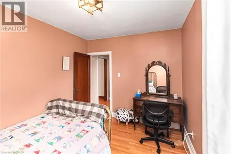 52 Cameron Avenue South Hamilton ON L8K 2W9
