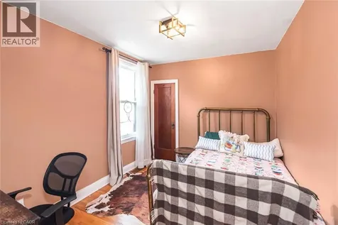 52 Cameron Avenue South Hamilton ON L8K 2W9