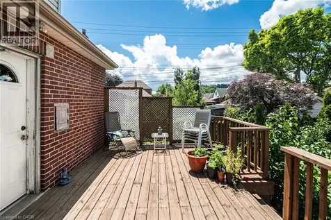 52 Cameron Avenue South Hamilton ON L8K 2W9