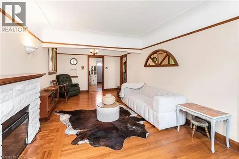 52 Cameron Avenue South Hamilton ON L8K 2W9