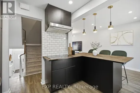 2092 Eric Crescent Ottawa ON K1B 4P4