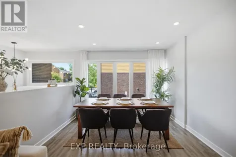 2092 Eric Crescent Ottawa ON K1B 4P4