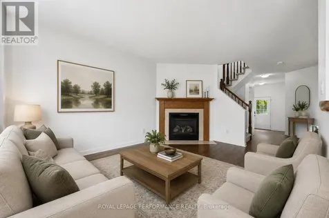 277 Rolling Meadow Crescent Ottawa ON K1W 0A8