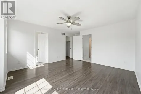277 Rolling Meadow Crescent Ottawa ON K1W 0A8