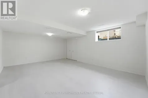 277 Rolling Meadow Crescent Ottawa ON K1W 0A8