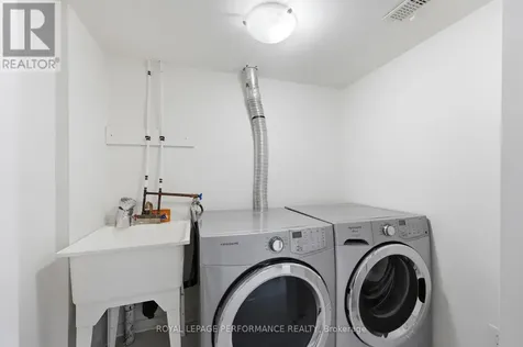 277 Rolling Meadow Crescent Ottawa ON K1W 0A8