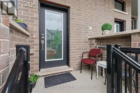 205 Beebalm Crescent Ottawa ON K2J 7G9