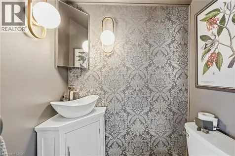 361 Cumberland Avenue Hamilton ON L8M 2A5