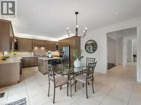 655 Kozel Court Mississauga ON L4Z 4E4