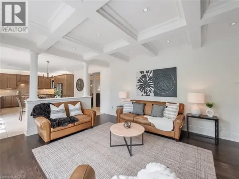 655 Kozel Court Mississauga ON L4Z 4E4