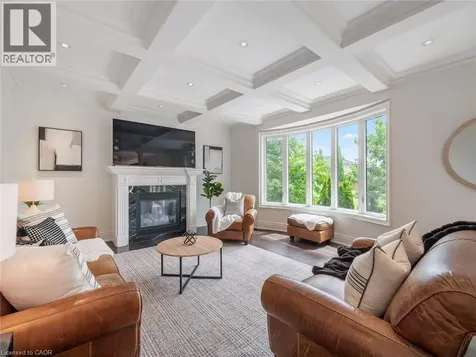 655 Kozel Court Mississauga ON L4Z 4E4