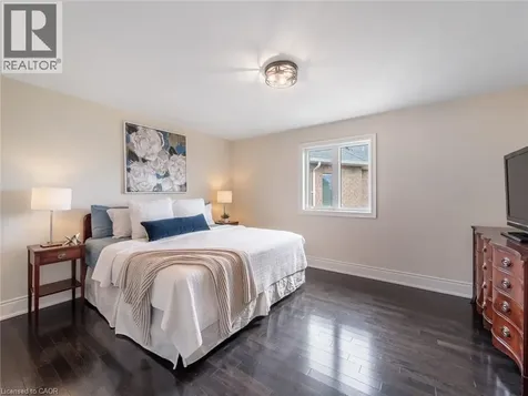 655 Kozel Court Mississauga ON L4Z 4E4