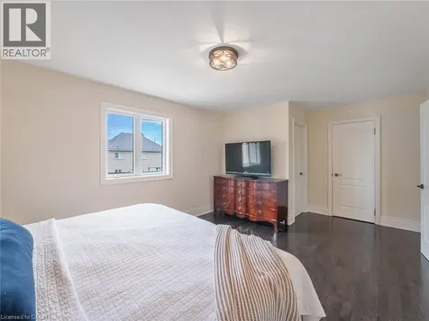 655 Kozel Court Mississauga ON L4Z 4E4