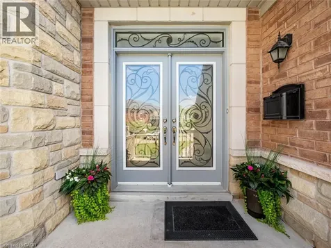 655 Kozel Court Mississauga ON L4Z 4E4